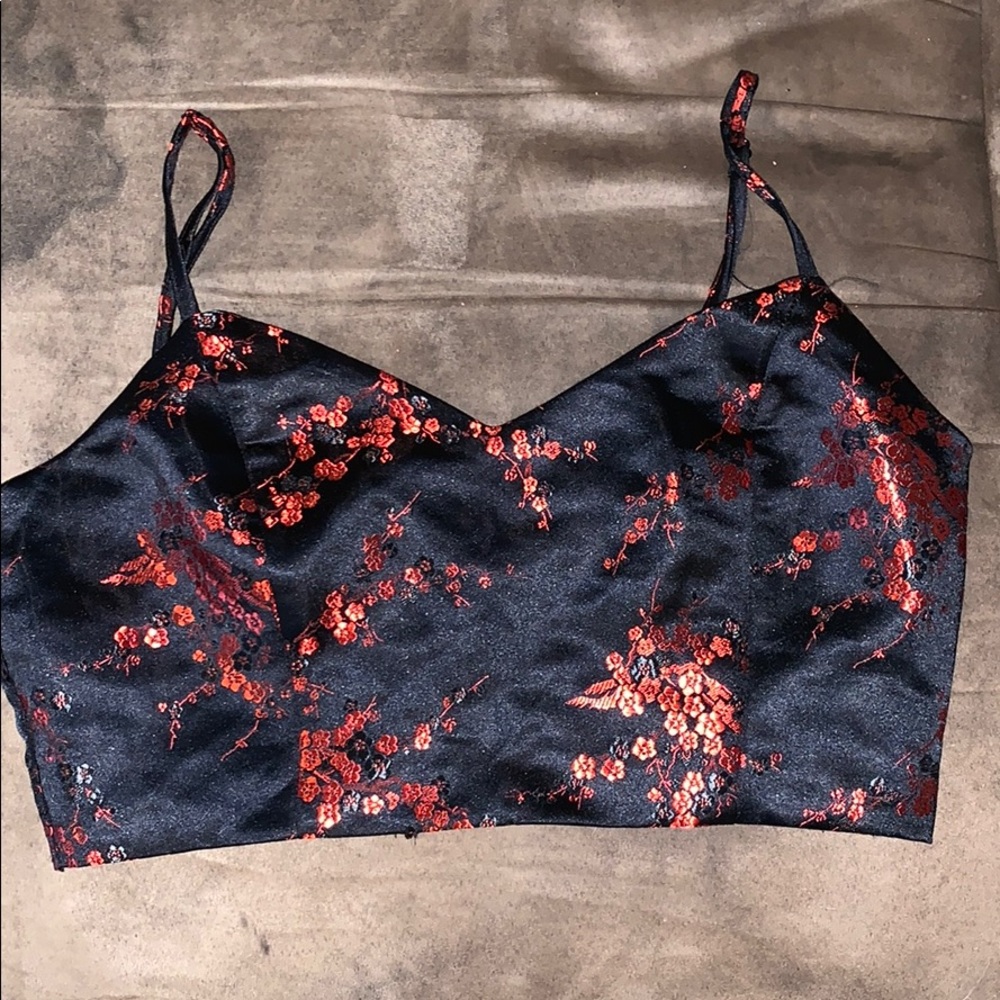 Crop top